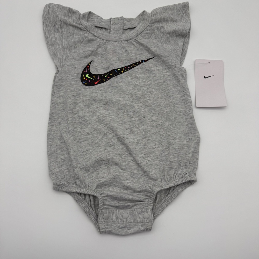 NWT Nike Baby Girl 9M Gray Heather Flutter Sleeve Bodysuit Romper Rainbow Swoosh